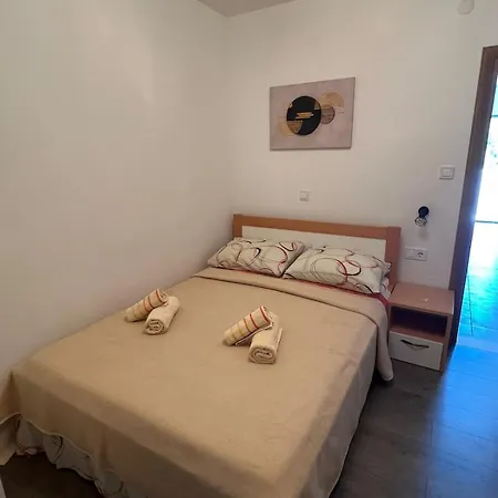 Apartament 4 Majba