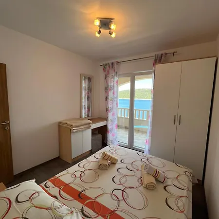 4 Majba Apartament *